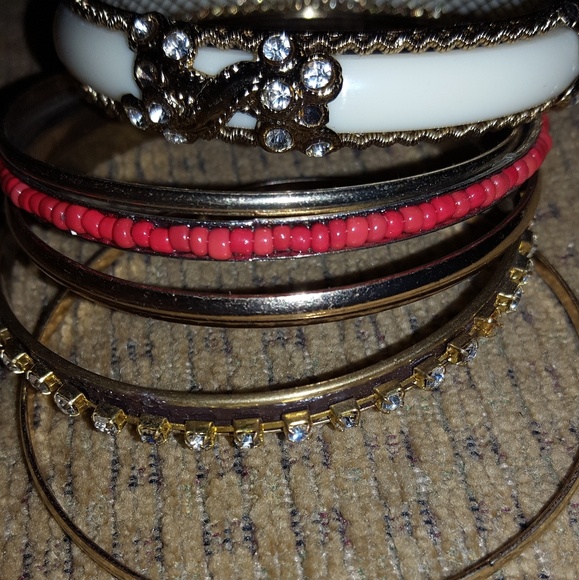 Bangle bracelets - Picture 2 of 3